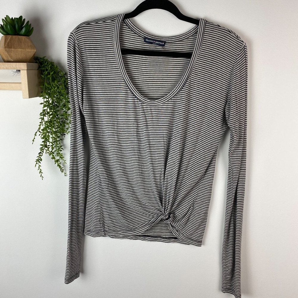 Brandy Melville twist front stripe top one size‎ long sleeve black and white